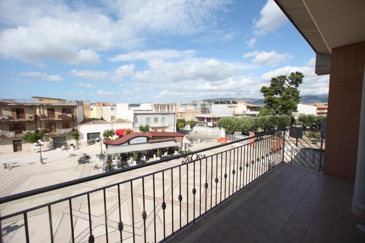 B&B Corso Roma Apricena ภายนอก รูปภาพ