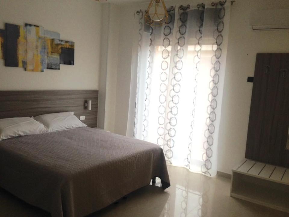 B&B Corso Roma Apricena ภายนอก รูปภาพ